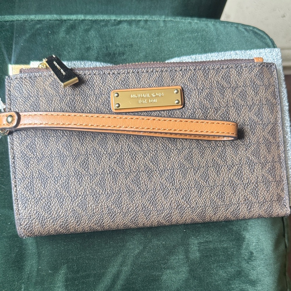 Michael Kors Brown and Tan Wristlet